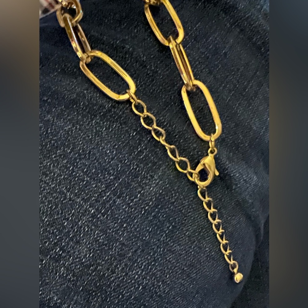 Louis Vuitton Lock and Key on chain, used - Picture 6 of 10